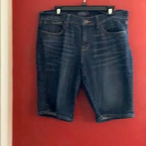 Lucky Brand Bermuda jean shorts